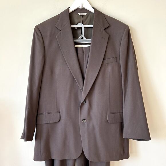 Vintage Hunt Valley 2-Piece Wool Suit Size 44 Brown Made in USA Sport Coat Pants - Picture 2 of 16